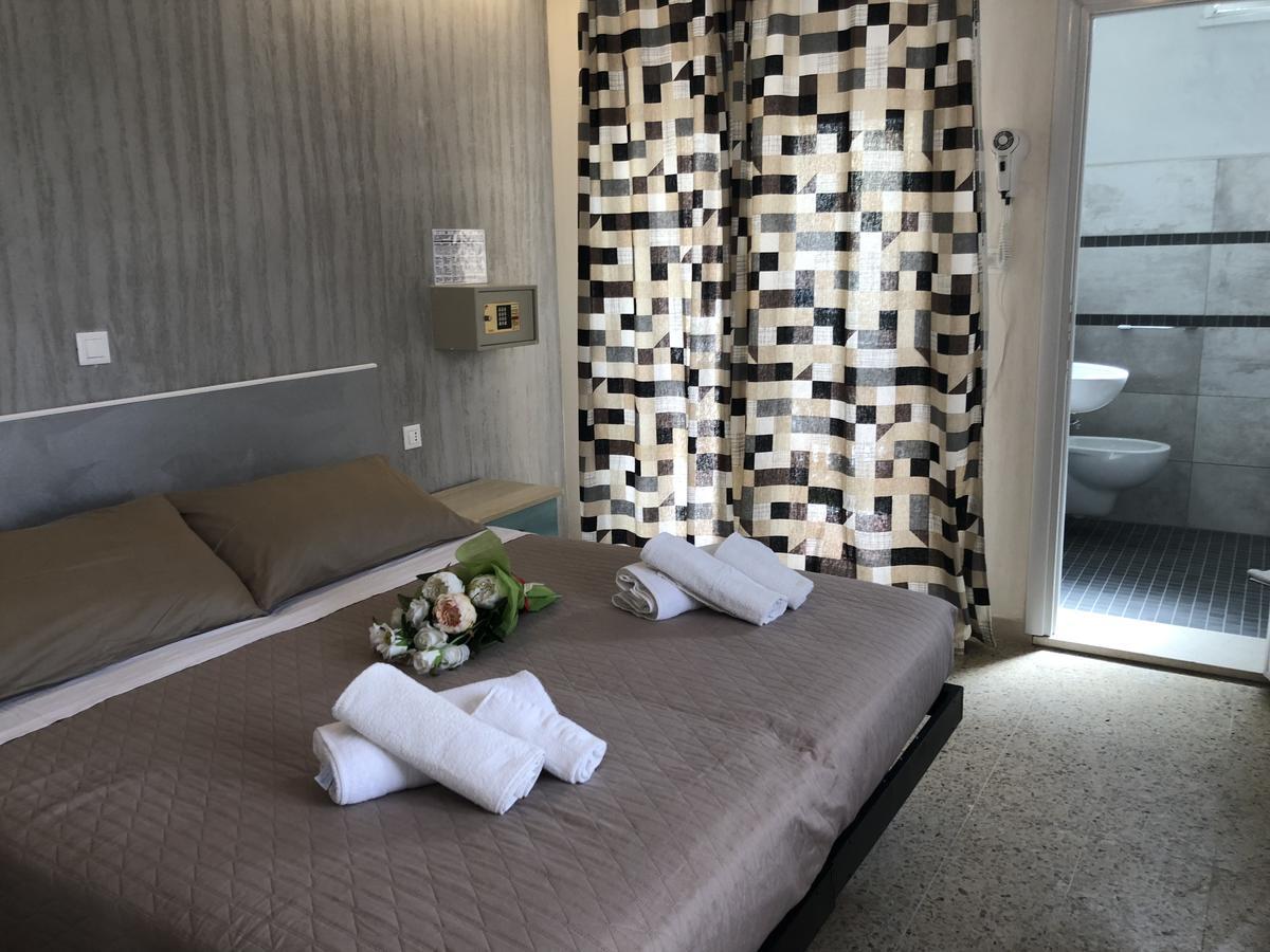 Hotel Monti Riccione Eksteriør bilde