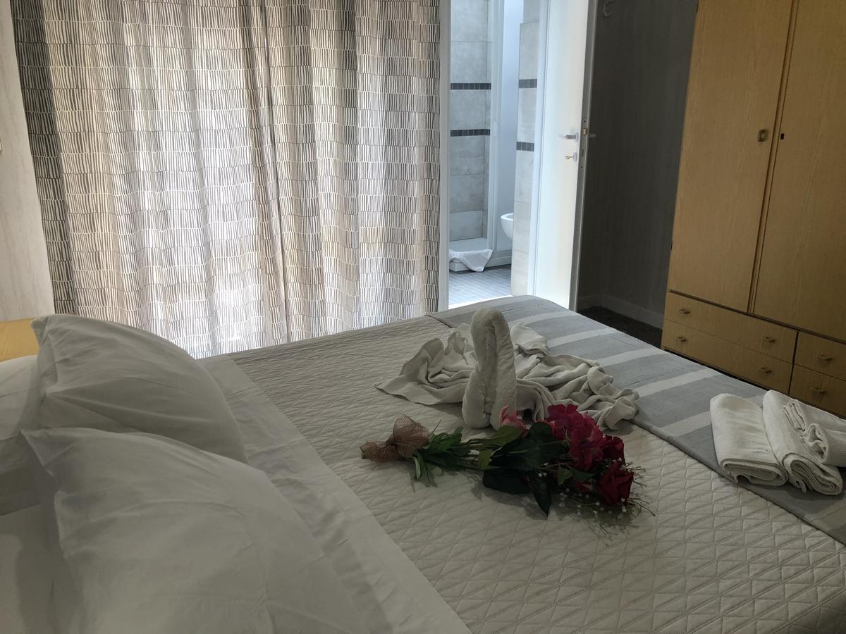 Hotel Monti Riccione Eksteriør bilde