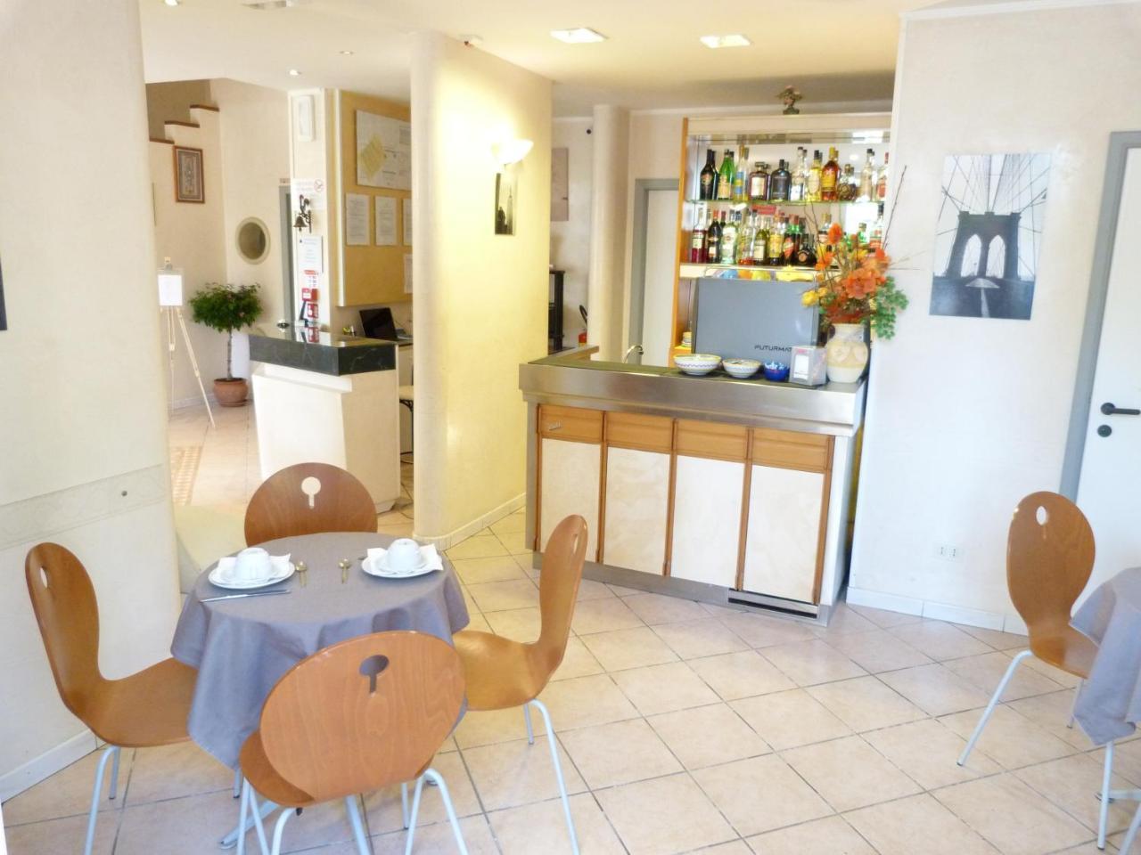 Hotel Monti Riccione Eksteriør bilde