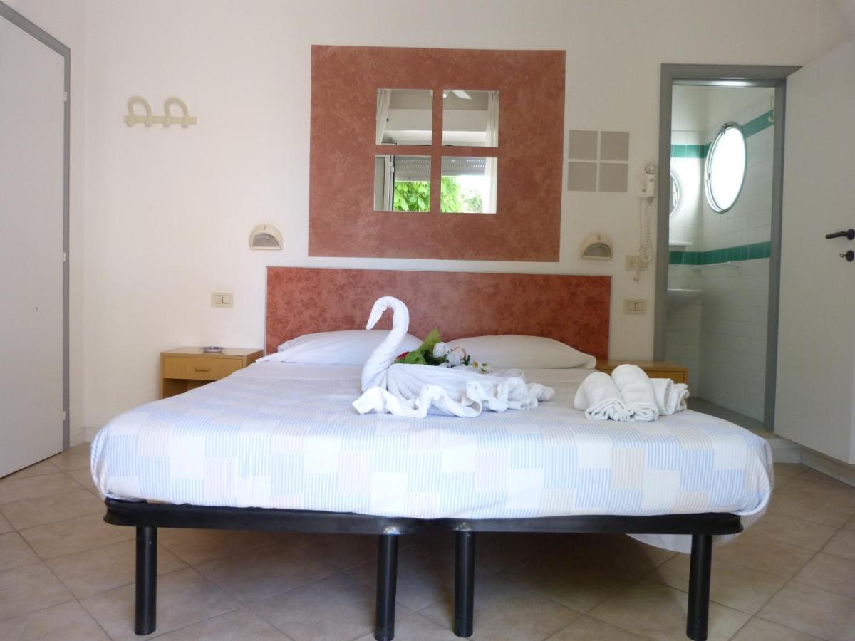 Hotel Monti Riccione Eksteriør bilde